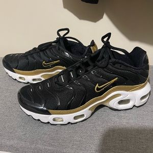 Kid’s Nike Air Max Plus size 4Y